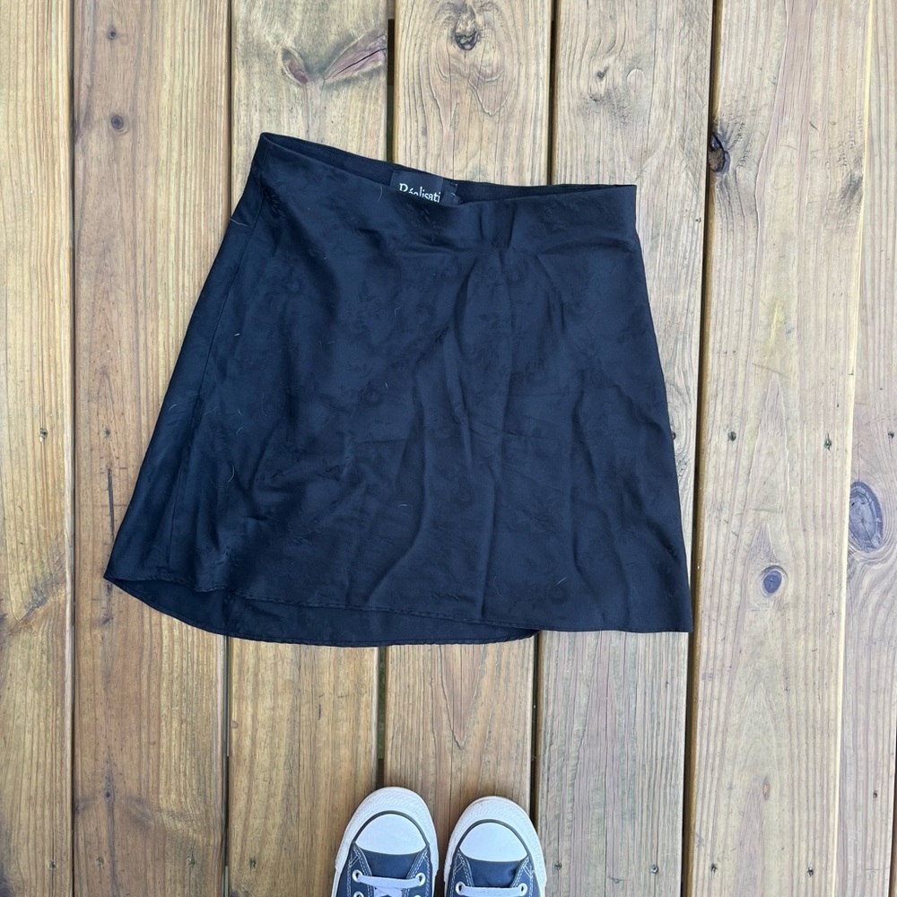 Realisation par silk skirt, medium